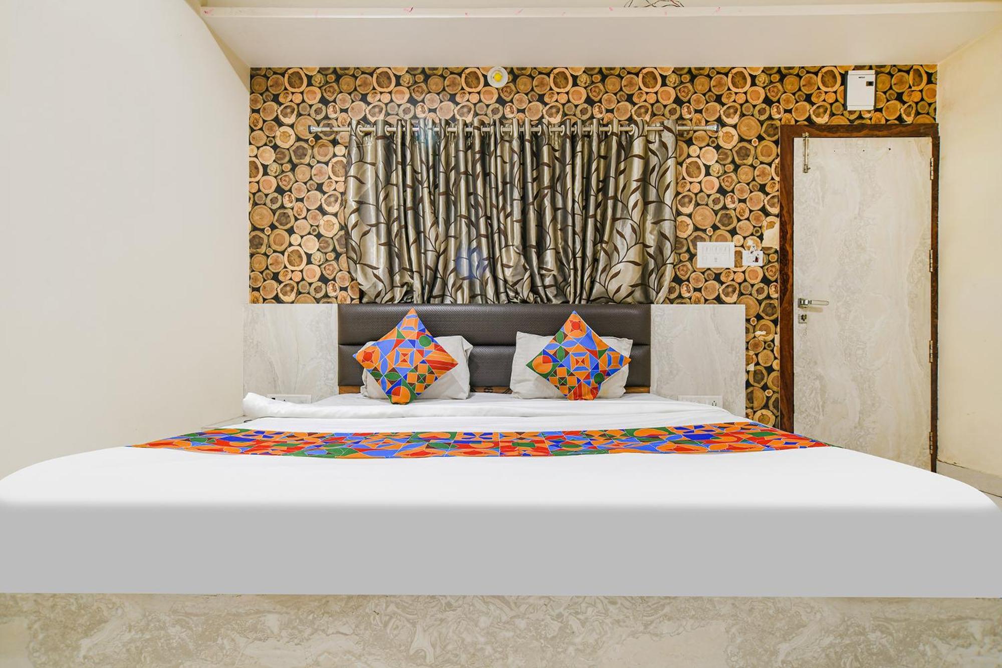 Fabhotel Shivam Palace- Near Mahakal Mandir 우자인 외부 사진
