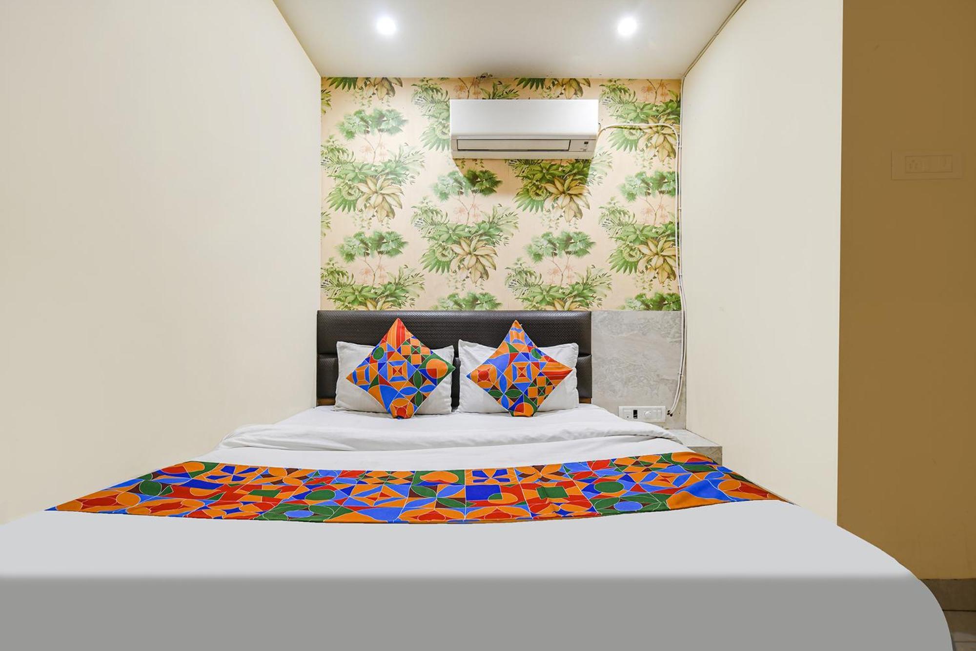 Fabhotel Shivam Palace- Near Mahakal Mandir 우자인 외부 사진