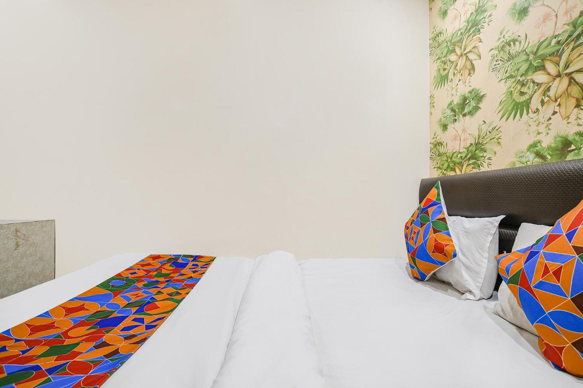 Fabhotel Shivam Palace- Near Mahakal Mandir 우자인 외부 사진