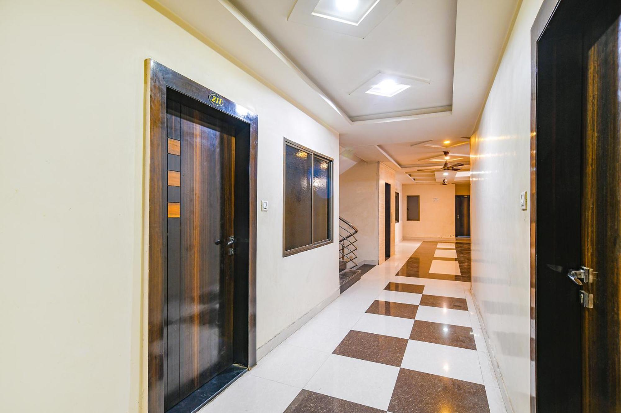 Fabhotel Shivam Palace- Near Mahakal Mandir 우자인 외부 사진